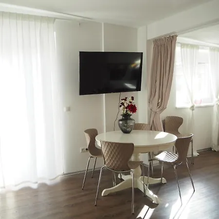 Vakantiehuis Apstay I Parking Option & Self Check-in Graz
