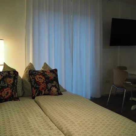 Apstay I Parking Option & Self Check-in Holiday home